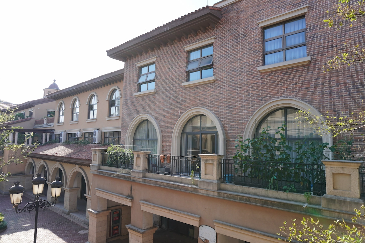 建筑外立面全景